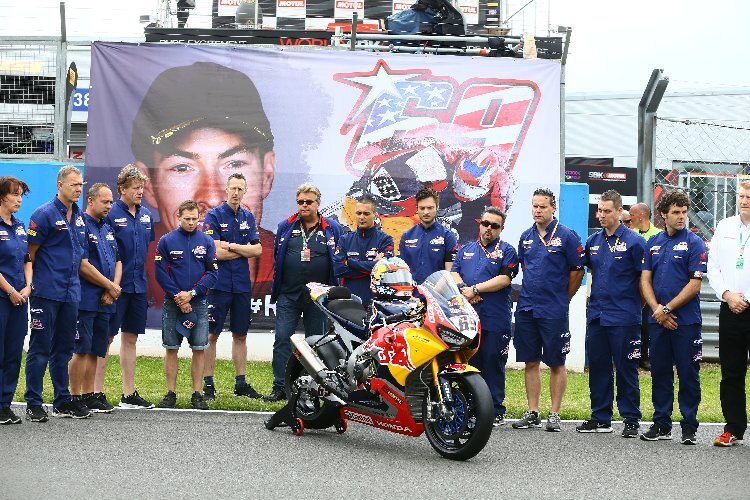 Red Bull Honda nahm beim Meeting in Donington Abschied von Nicky Hayden
