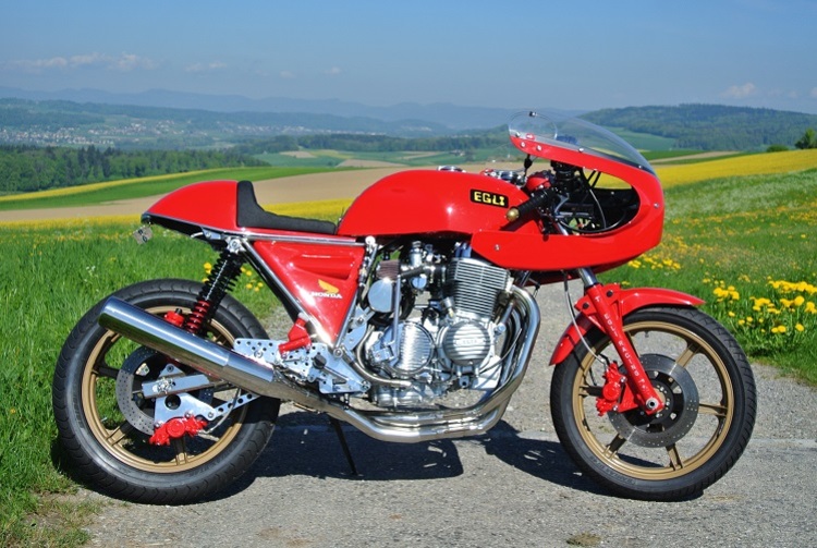 Traummotorräder einer ganzen Motorradgeneration: Getunter Motor der Honda CB900 Bol d'Or im Egli-Fahrwerk  
