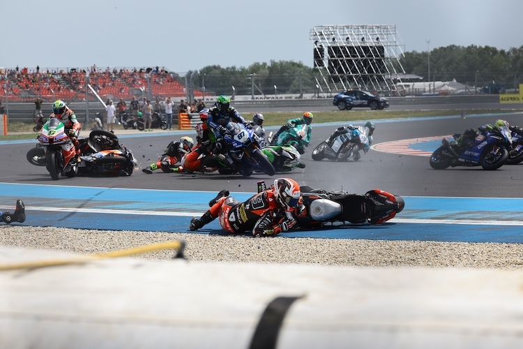 Massenunfall auf dem Balaton Park Circuit