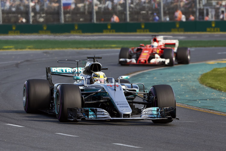 Mercedes gegen Ferrari, Hamilton gegen Vettel, Fortsetzung in Barcelona