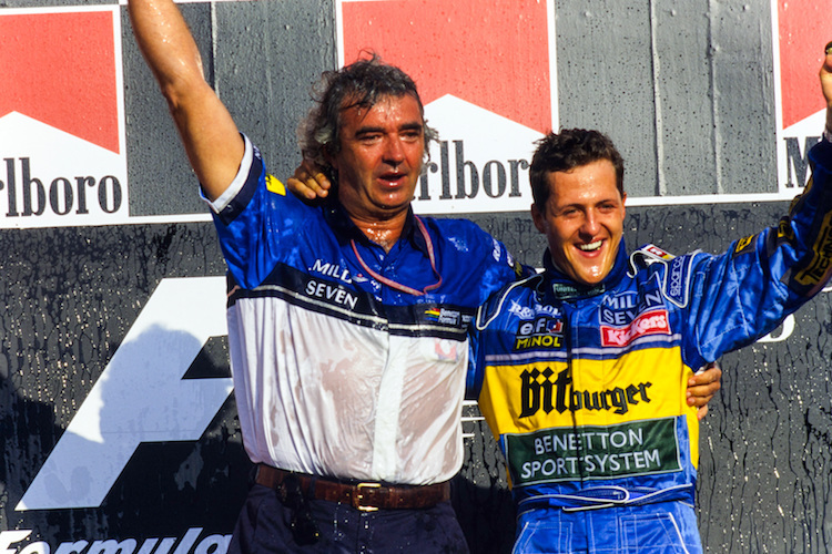 Flavio Briatore und Michael Schumacher nach dem 1995er Pacific-GP