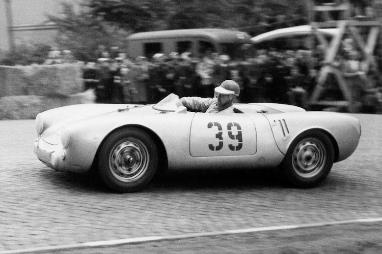 Fritz Huschke von Hanstein 1954 auf dem Sachsenring 