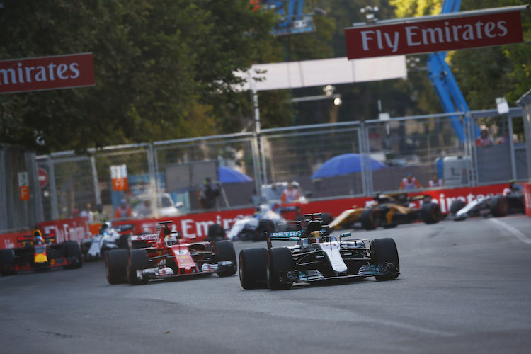 Hamilton über Baku-Ausraster von Vettel: «Könnt ihr euch nicht vorstellen, dass wir GP-Stars wissen, wie man geradeaus fährt?»