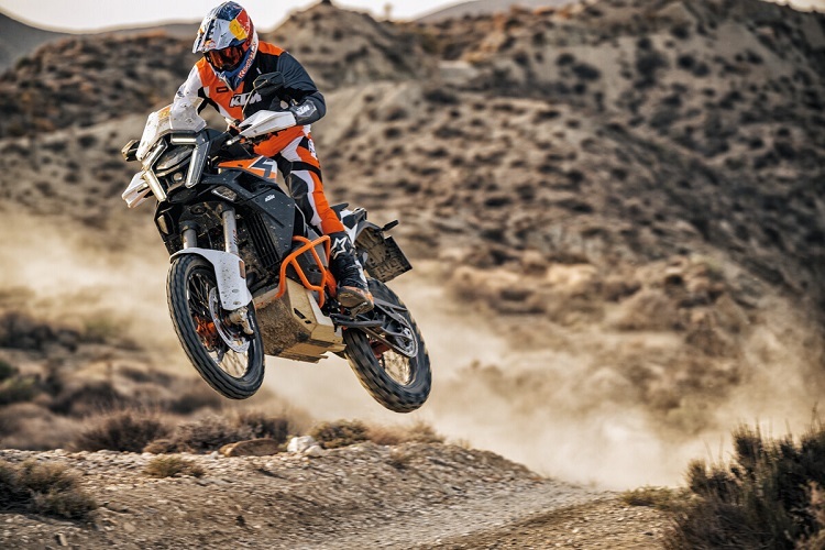 KTM 1390 Super Adventure: Um die 173 PS Offroad von der Leine zu lassen, braucht es übersichtliches Gelände - und einen guten Fahrer