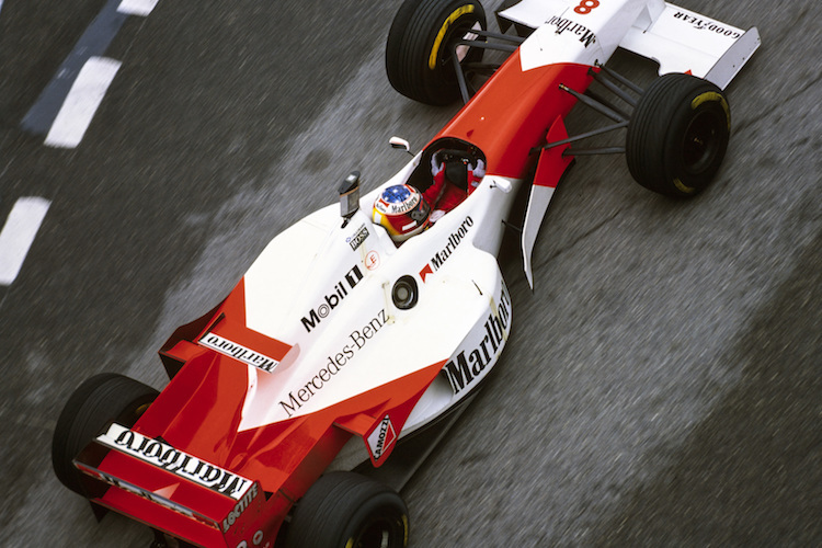 Michael Schumacher im McLaren-Mercedes? Nein, David Coulthard 1996 mit Schumi-Helm in Monaco