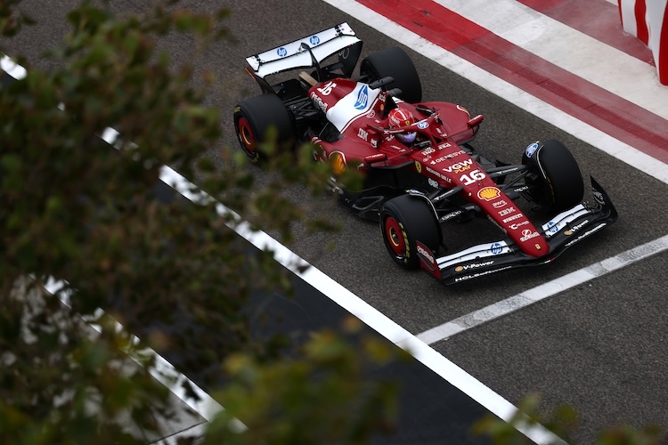 Charles Leclerc hat die bisherige Test-Bestzeit in den Bahrain-Asphalt gebrannt