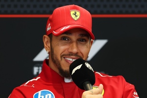 Lewis Hamilton)
