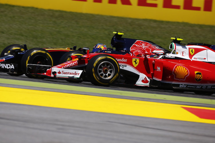 Carlos Sainz Jr gegen Kimi Räikkönen