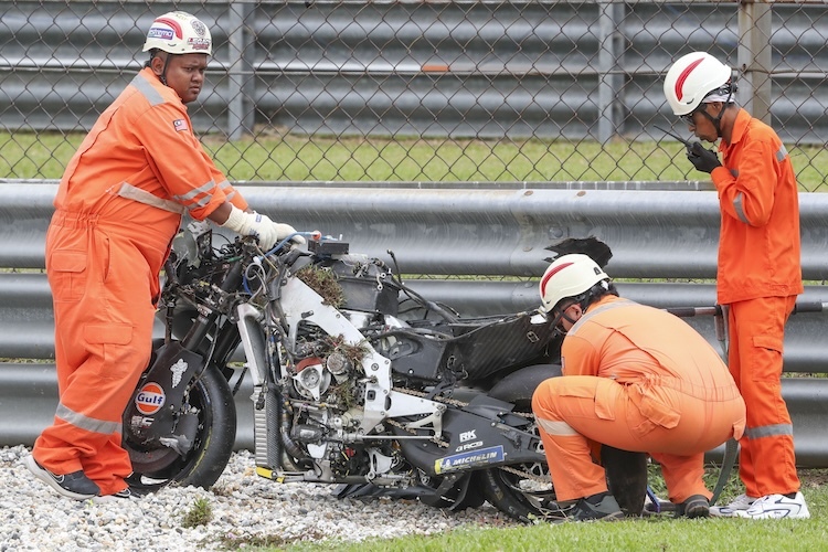 Die Aprilia des Spaniers wurde bei dem Crash stark beschädigt