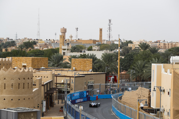 Formel E in Riad: Wie präsentiert sich Saudi-Arabien?