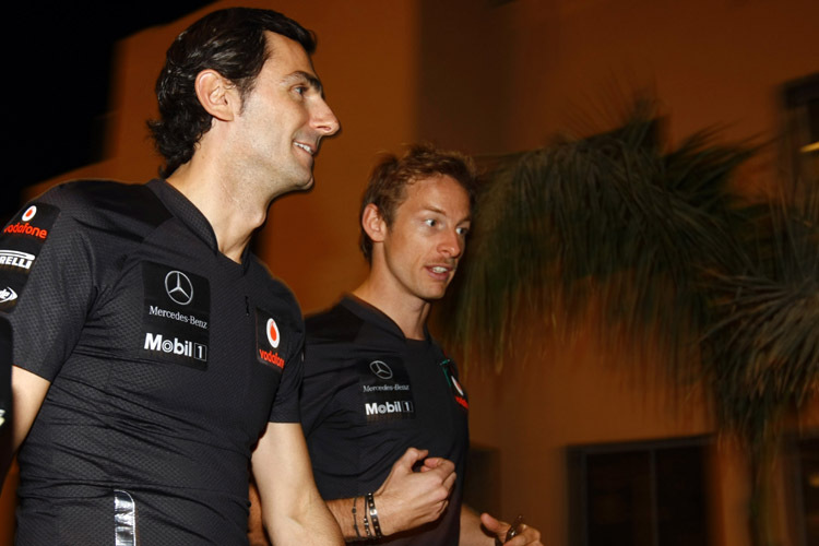 Pedro de la Rosa (li.) mit Jenson Button (McLaren)