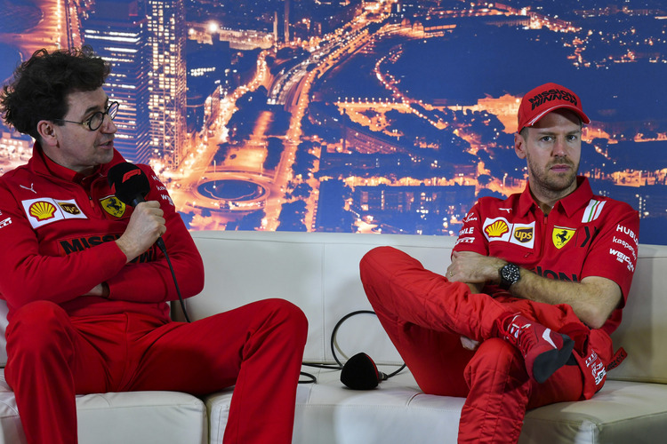 Ferrari-Teamchef Mattia Binotto und Sebastian Vettel