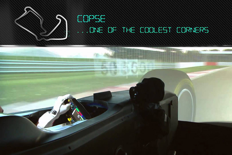 Im Simulator von Mercedes, eingespiesen ist die Silverstone-Rennstrecke