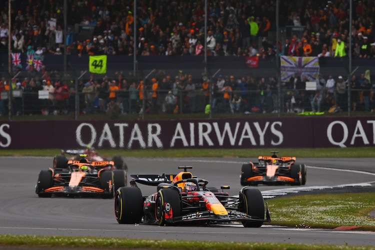 Die Fahrer lieben die schnellen Kurven von Silverstone