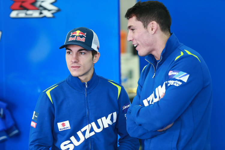 Die Suzuki-Werksfahrer Maverick Vinales (li.) und Aleix Espargaró