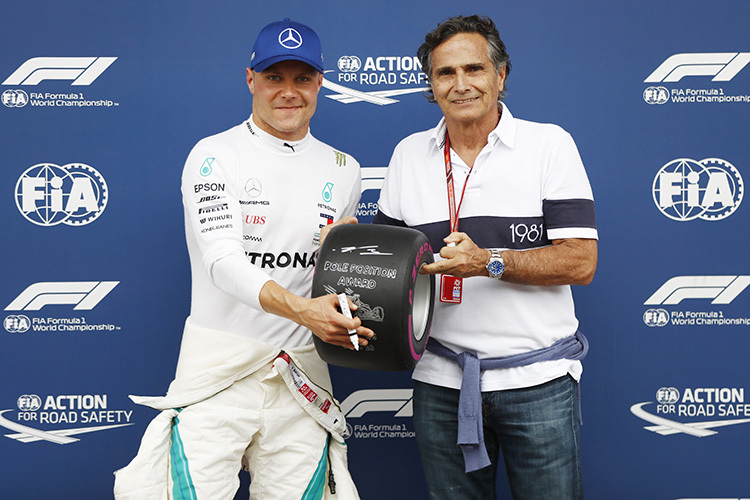 Valtteri Bottas erhielt die Pirelli-Pole-Auszeichnung von Nelson Piquet