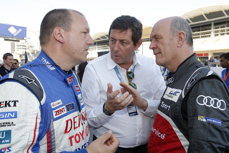 Neveu (Mitte) mit Toyota-Teammanager Steeghs (li.) und Audi-Sportchef Dr. Ullrich