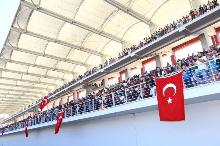 Die Tribünen waren in Istanbul 2013 voll besetzt