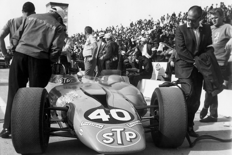 Mit diesem Turbinen-Rennwagen gewann Jones 1967 um ein Haar sein zweites Indy 500