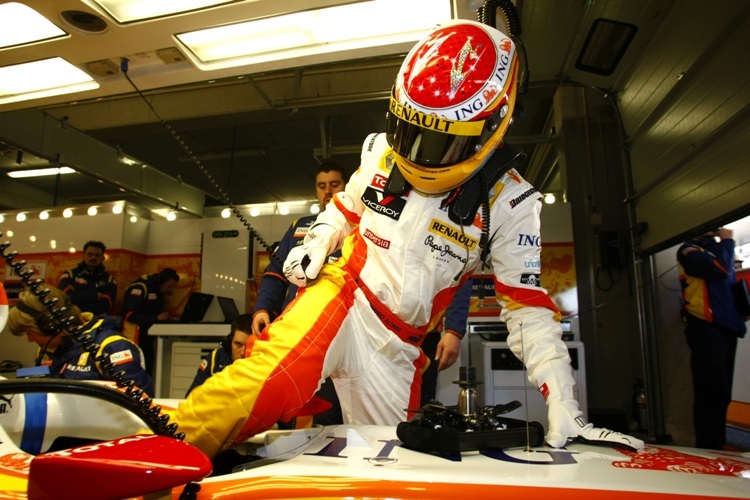 Fernando Alonso vor dem Abschlusstraining