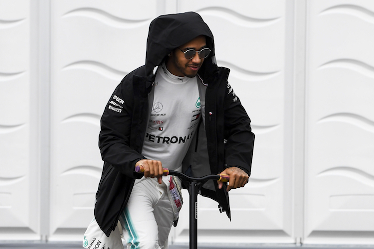 Auch Lewis Hamilton bereitet sich auf den Taifun vor