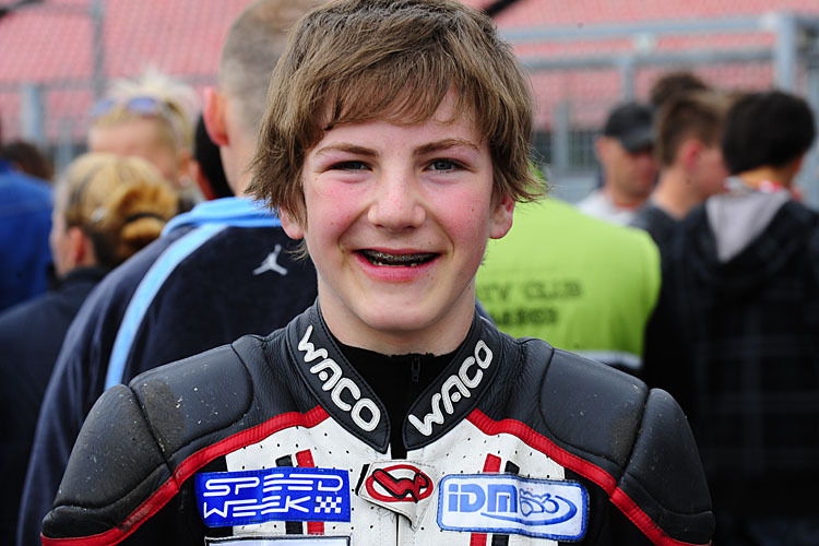 Lukas Trautmann nach seinem ersten Straßenrennen auf dem Hungaroring 2011