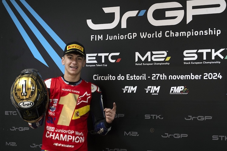 Doppel: Nach dem Rookies Cup gewinnt Alvaro Carpe auch die Junioren-WM der Moto3