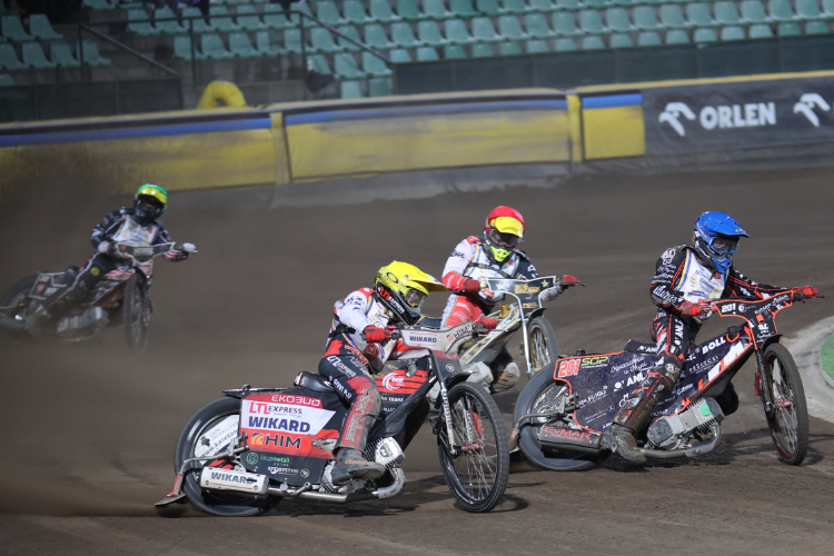 Im Finale: Jan Kvech (blau) vor Robert Chmiel (gelb) und Norick Blödorn (rot)