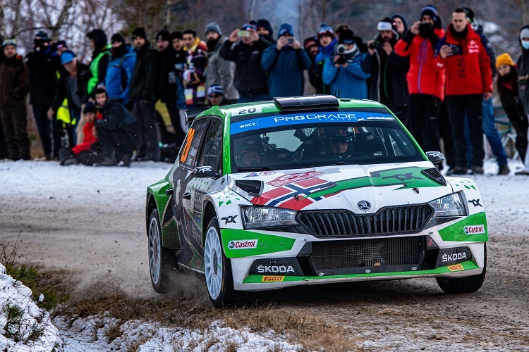 Titelverteidiger Andreas Mikkelsen gewinnt erneut WRC2