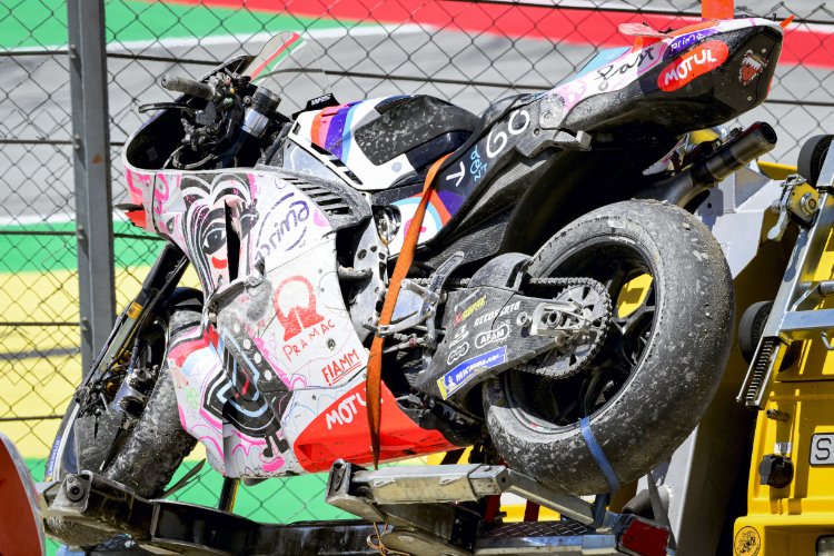 Morbidellis Ducati erlitt Gebrauchsspuren