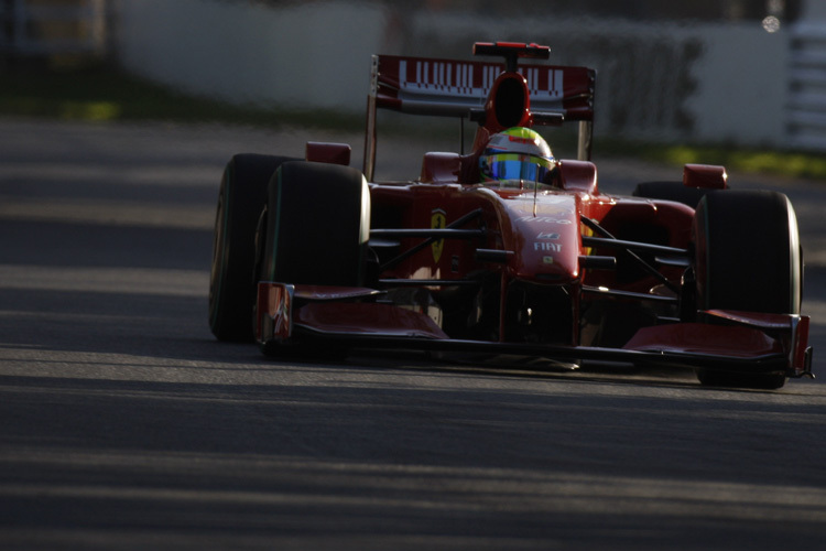 Felipe Massa rollt langsam zur Box zurück