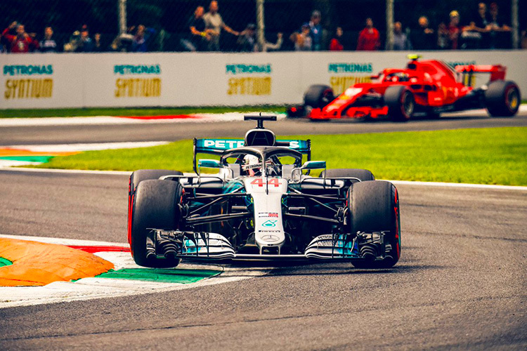 Lewis Hamilton: Kimi Räikkönen gebügelt