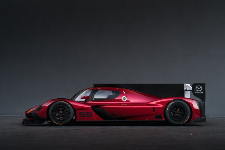 Einer der Hingucker des Daytona-Tests: Der Mazda RT24-P