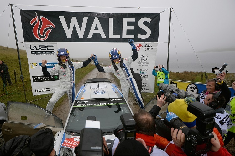 Die Wales-Sieger: Julien Ingrassia (li.) und Sébastien Ogier