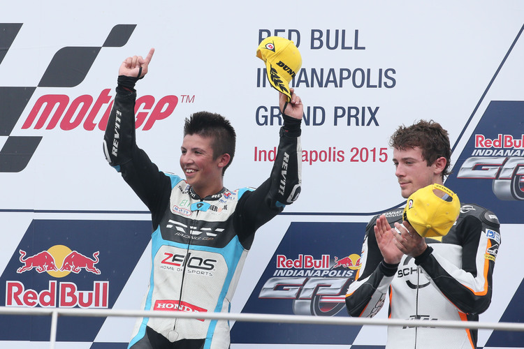 Indianapolis-GP: Sieger Livio Loi nach dem Reifenpoker, rechts Philipp Öttl als Dritter