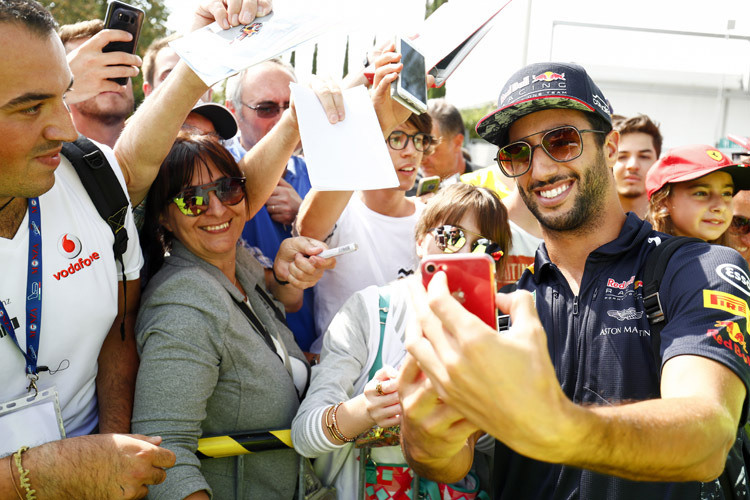 Daniel Ricciardo lässt sich die gute Laune nicht verderben