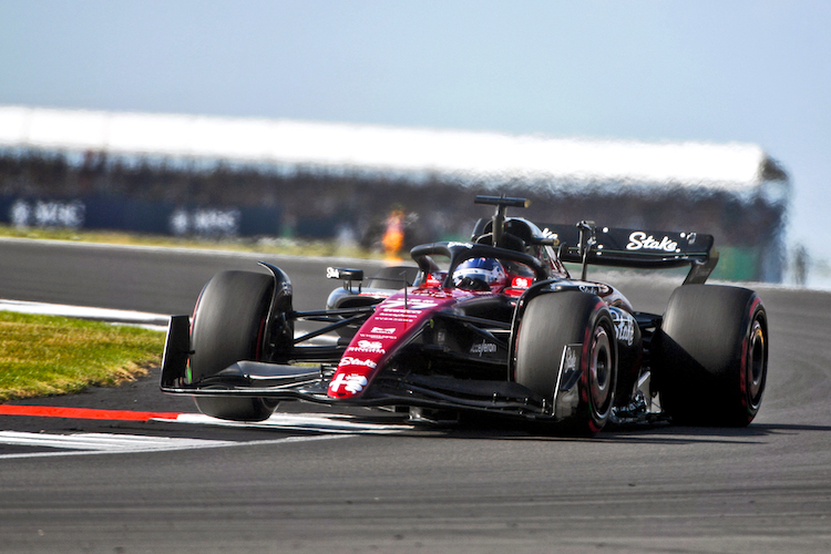 Valtteri Bottas (Alfa Romeo) perplex Disqualifiziert / Formel 1