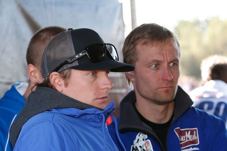 Kimi Räikkönen mit seinem neuen Teamchef Antti Pyrhöhnen