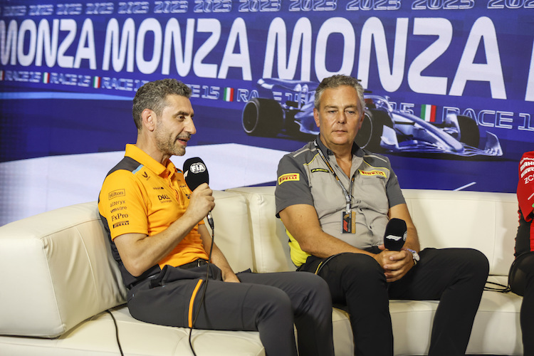 McLaren-Teamchef Andrea Stella und Pirelli-Rennleiter Mario Isola