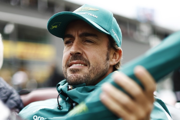 Fernando Alonso bekommt für das Rennwochenende in Zandvoort neue Aero-Teile