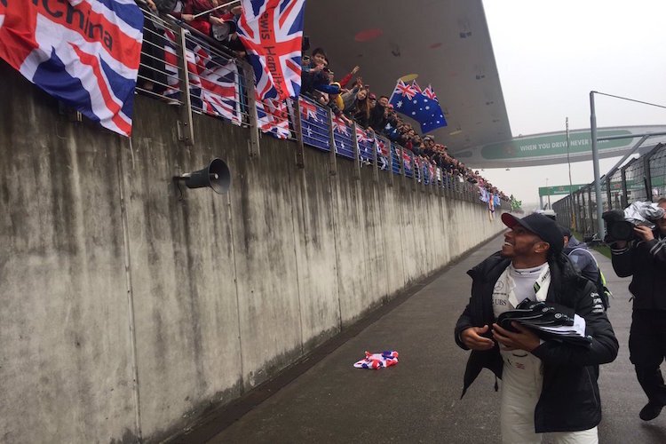 Lewis Hamilton unterhielt seine Fans