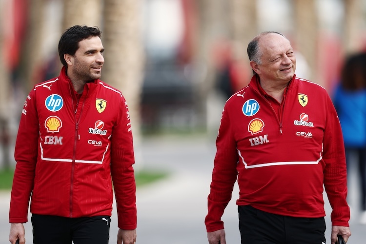 Ferrari-Teamchef Fred Vasseur (rechts) mit seinem Vize Jérôme D’Ambrosio