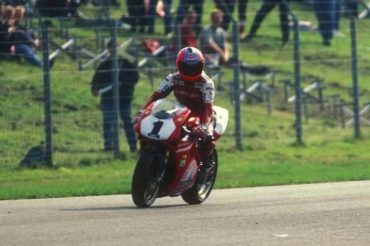 Carl Fogarty 1995 mit der Ducati 916