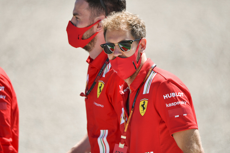 Sebastian Vettel beim Pistenrundgang