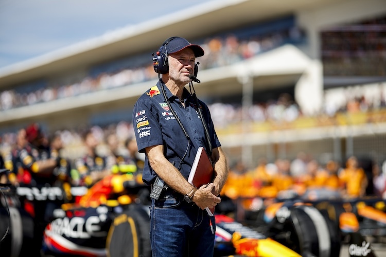 Adrian Newey weiss, warum das Red Bull Racing Team im vergangenen Jahr so erfolgreich sein konnte
