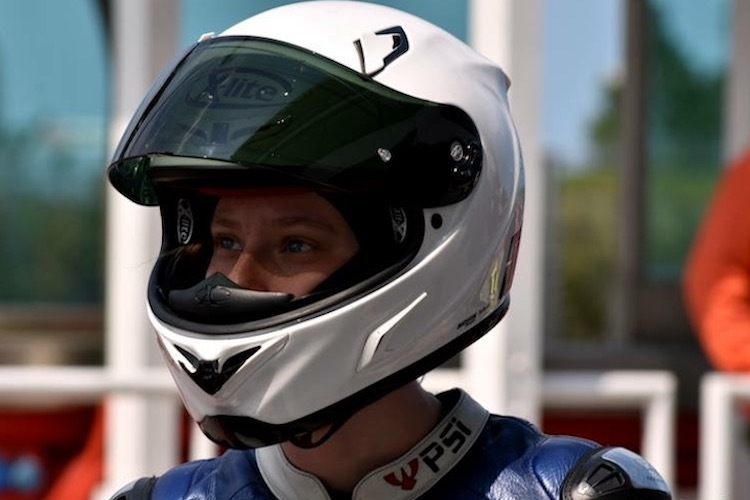 Sarah Göpfert startet 2021 im Yamaha R3 bLU cRU Cup DE | NL