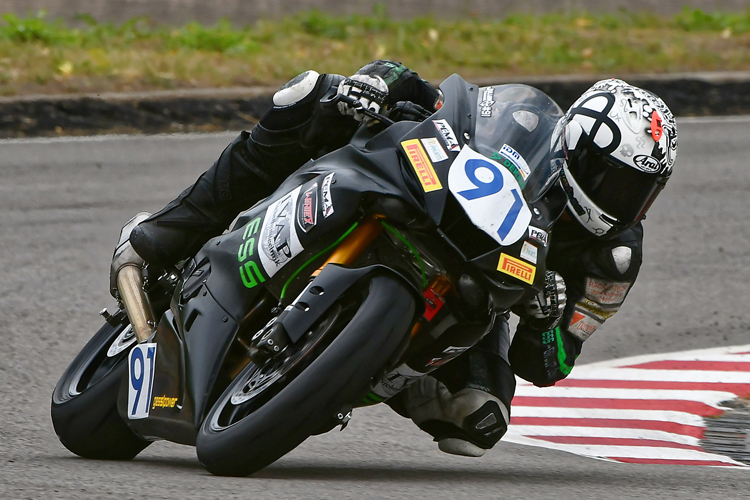 Julian Trummer gewann das zweite Supersport/STK 600/Moto2-Rennen