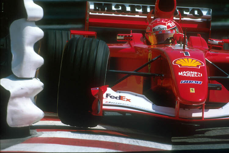 Michael Schumacher fährt in Monaco 2001 zum Sieg