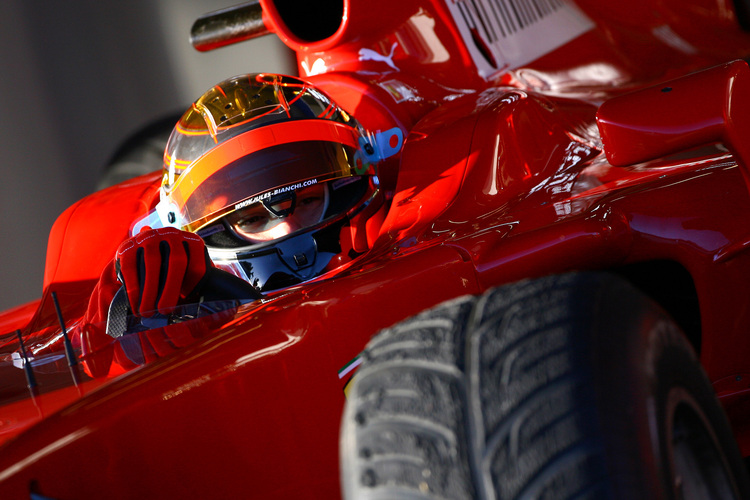 Rot steht ihm gut: Jules Bianchi im Ferrari