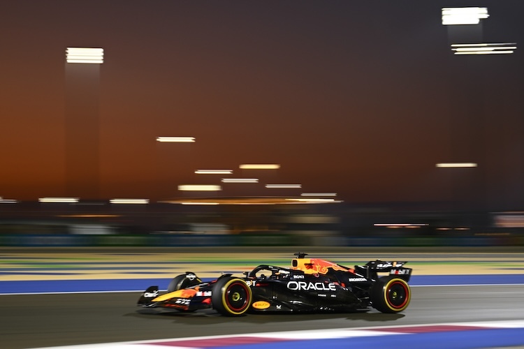 Max Verstappen weht in Katar ein strammer Wind entgegen